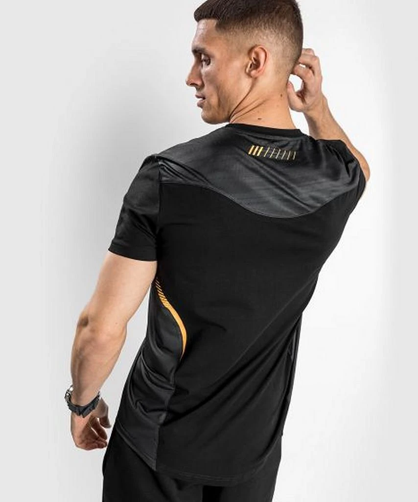Venum Tempest 2.0 T-shirt Nero-Oro - immagine 2